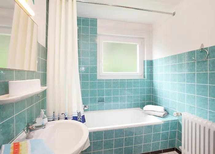 With Balcony In The Black Forest Apartman *